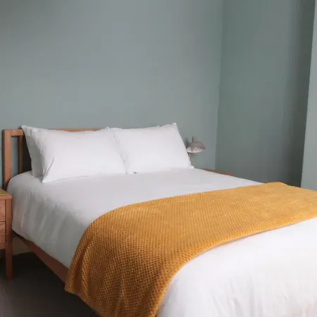 Bed and breakfast Number 6