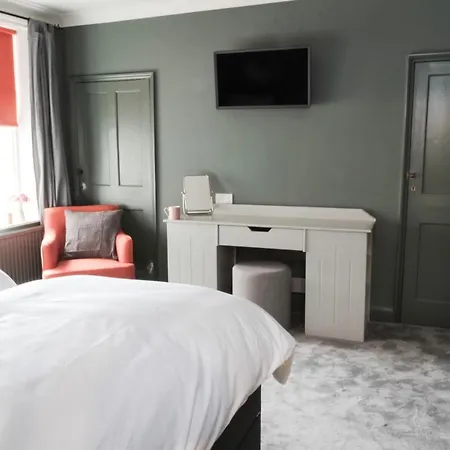 Bed & Breakfast Number 6